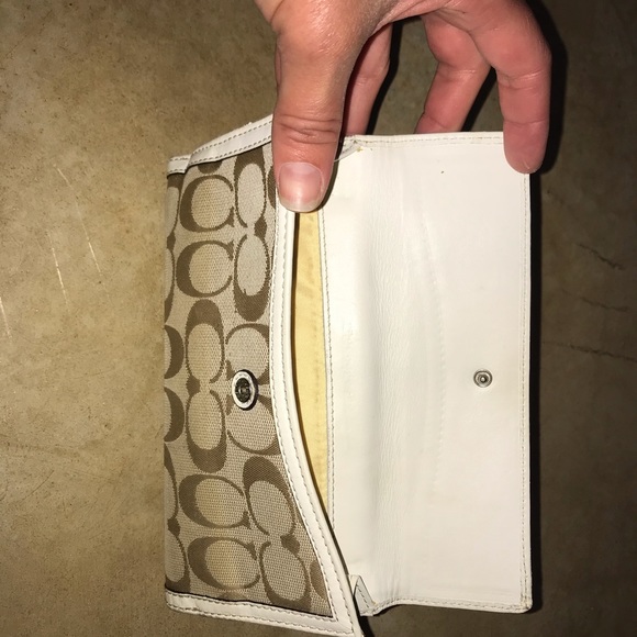 Authentic Coach Wallet and checkbook - Picture 3 of 3